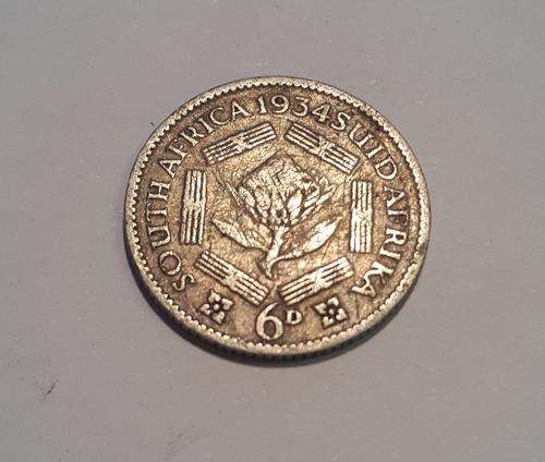 1934 UNION OF SOUTH AFRICA SIXPENCE - SILVER - LOW START R50