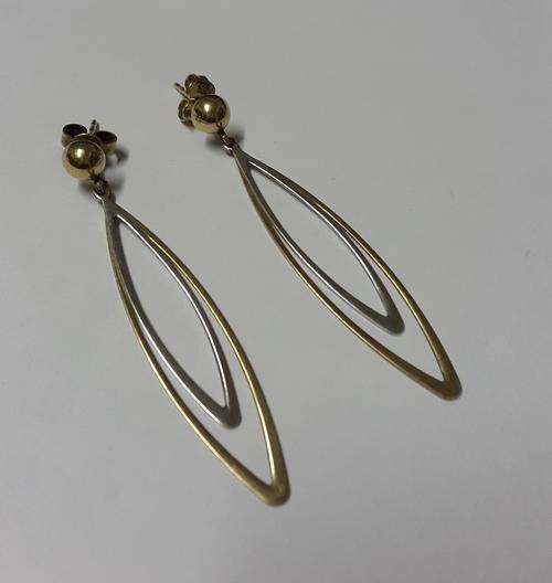 9CT WHITE AND YELLOW GOLD LADIES SET OF EARRINGS