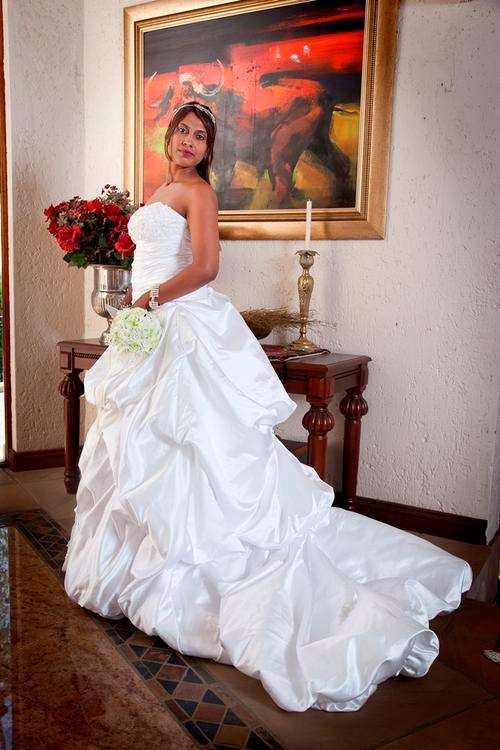 White satin poofy wedding dress size 12/14