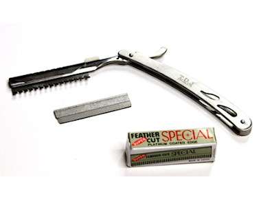 Feather Razor - For  hair texturizing and thinning
