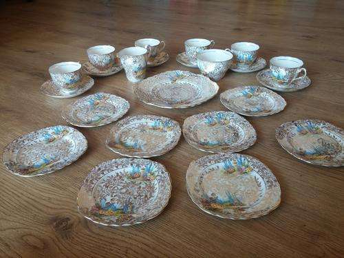 COLCLOUGH bone china tea set