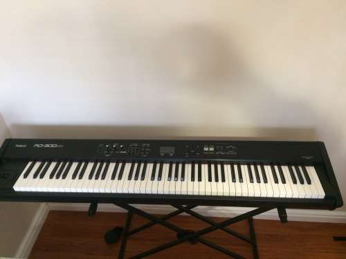 Roland RD 300 NX