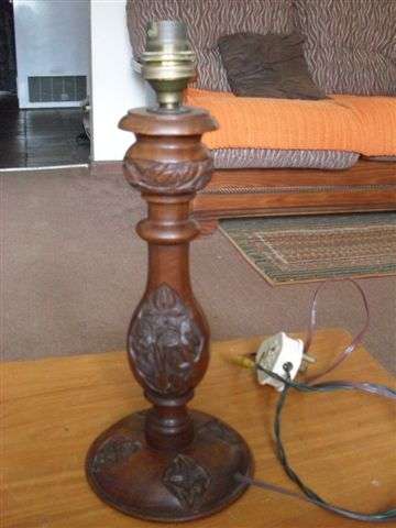 PRETTY CARVED WOODEN LAMP !!!!!!!!
