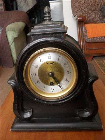VINTAGE MANTLE CLOCK !!!!!!!!!! SEE MARKINGS !!!!!!!!!!!!!