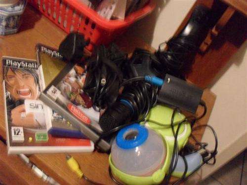VARIOUS ITEMS FOR A PS2 INCLUDING 3 GAMES.....