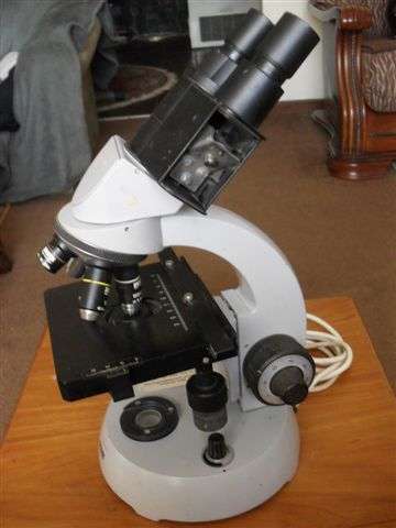 NICE ZEISS (WEST GERMANY) MICROSCOPE.....