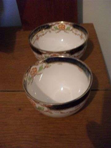2 VINTAGE BOWLS CIRCA 1930'S HAMPTON ALFRED MEAKIN ENGLAND