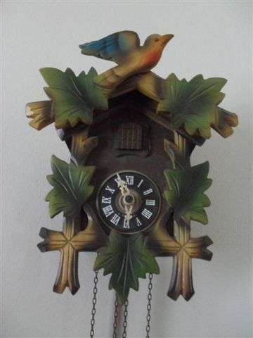 PRETTY SCHMECKENBERGER (WEST GERMANY )CUCKOO CLOCK.....