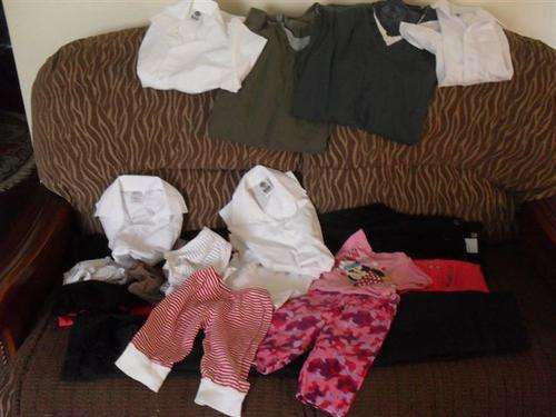 JOBLOT OF VARIOUS CLOTHES (T SHIRTS ..PANTS ..SHOOLSHIRTS..BABY CLOTHES )