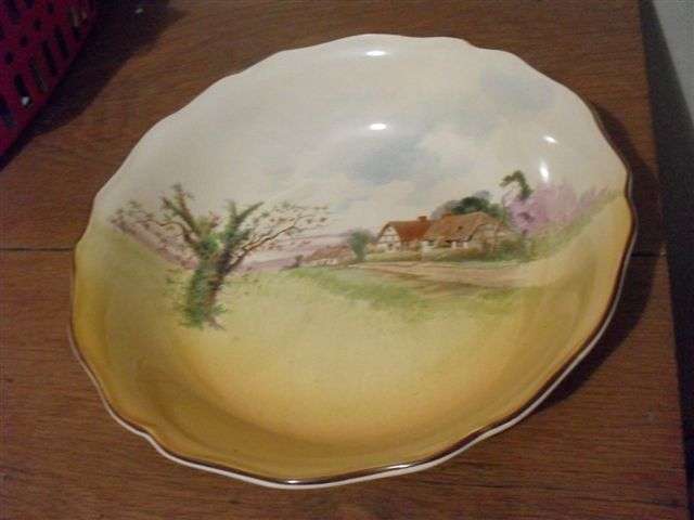 BEAUTIFUL ROYAL DOULTON SALAD BOWL.....
