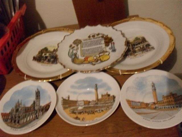 5 VARIOUS SIZES  WALL/CABINET  PLATES .....