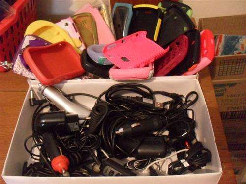 JOBLOT OF BLACKBERRY POUCHES COVERS AND PHONE CHARGERS ETC ETC ETC