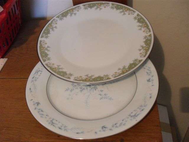 2 X LOVELY NORITAKE CAKE PLATES...AUDREY & CAROLYN PATTERN