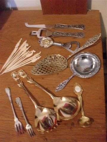 NICE JOBLOT...... SEE PICS PLEASE.....