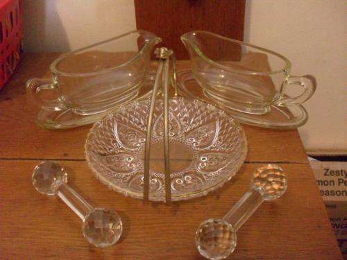 2 CRYSTAL SPOONRESTS /2 X GLASS GRAVY BOATS AND MORE