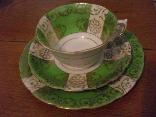 STUNNING VINTAGE GREEN/GOLD TRIO.....(BACKSTAMPED )