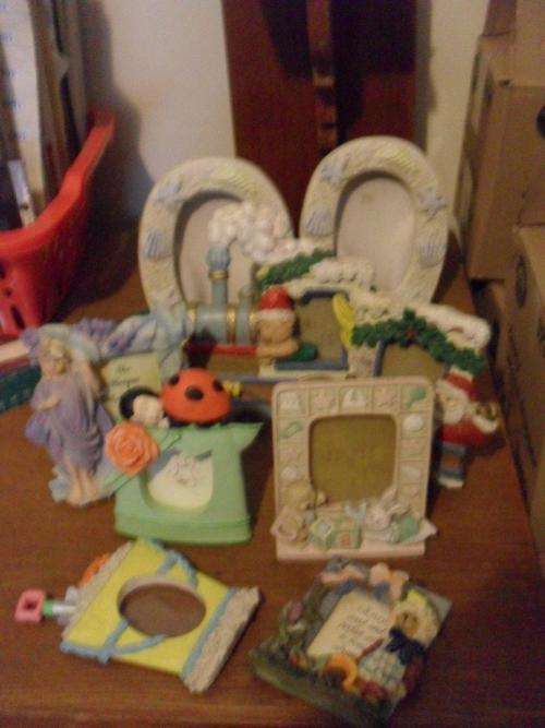 9 CUTE NOVELTY PICTURE FRAMES