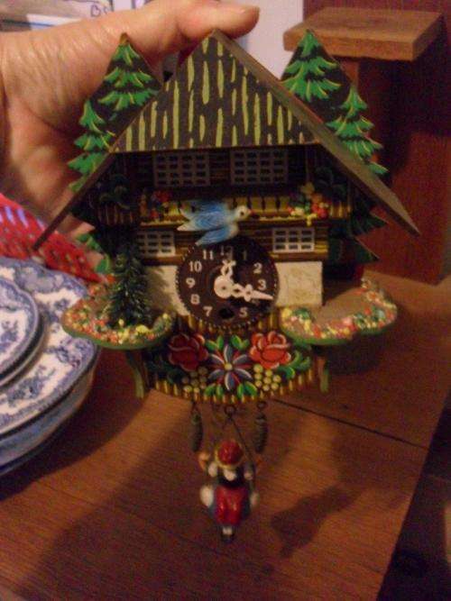 VINTAGE.....SWEETEST UNUSUAL BABY CUCKOO CLOCK...WORKS....