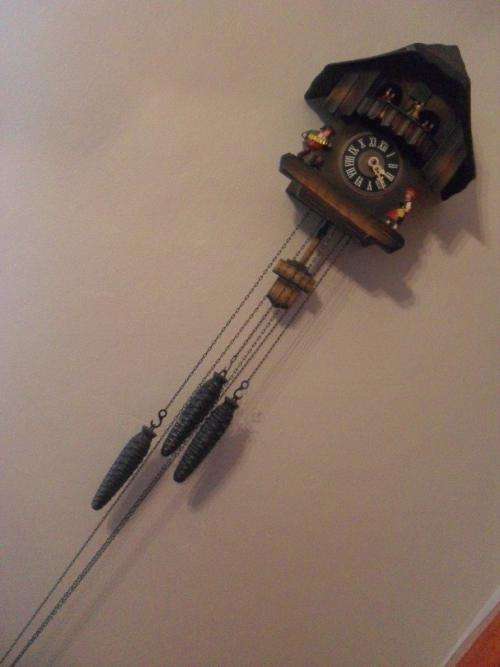 STUNNING SWISS MUSICAL MOVEMENT CUCKOO CLOCK....