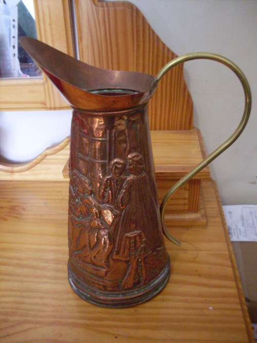 LARGE COPPER JUG WITH FABULOUS DESIGN