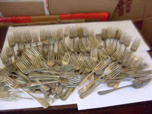 A LARGE COLLECTION OF 93 VARIOUS VINTAGE EPNS...N/S AND OTHER FORKS