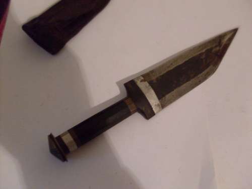UNUSUAL DAGGER AND SHEATH