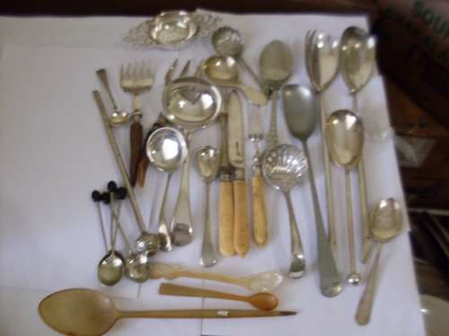 VARIOUS BITS AND PIECES OF INTERESTING EPNS AND OTHER CUTLERY