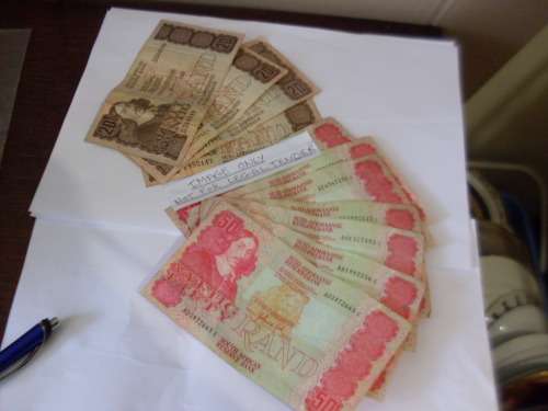 SOUTH AFRICA .....7 X R50  4 X R20 ....ALL  GERHARD DE KOCK...ALL FOR 1 BID