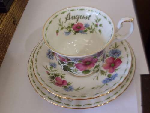 BEAUTIFUL ROYAL ALBERT TRIO..FLOWERS OF THE MONTH SERIES  AUGUST POPPY