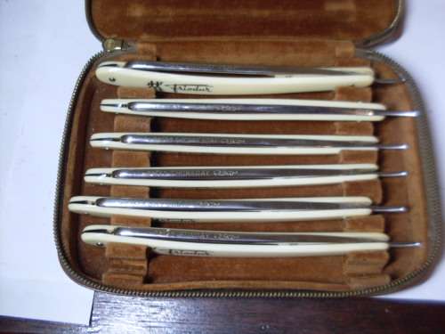 RARE FIND IN ORIGINAL POUCH... SET OF 6 CUTHROATS BY FRIODUR INOX...IMMACULATE CONDITION