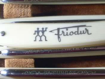 RARE FIND IN ORIGINAL POUCH... SET OF 6 CUTHROATS BY FRIODUR INOX...IMMACULATE CONDITION