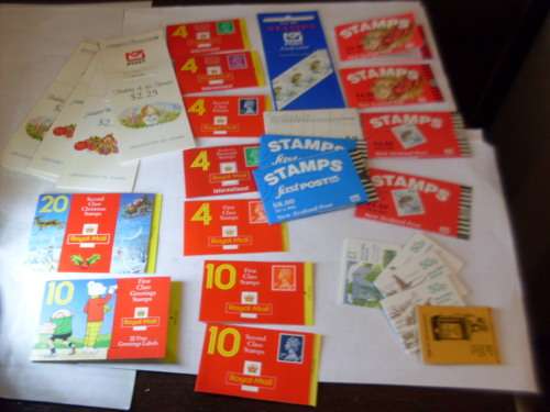LOVELY LOT OF COMPLETE POSTAL BOOKLETS FROM GREAT BRITAIN AUSTRALIA  NEW ZEALAND