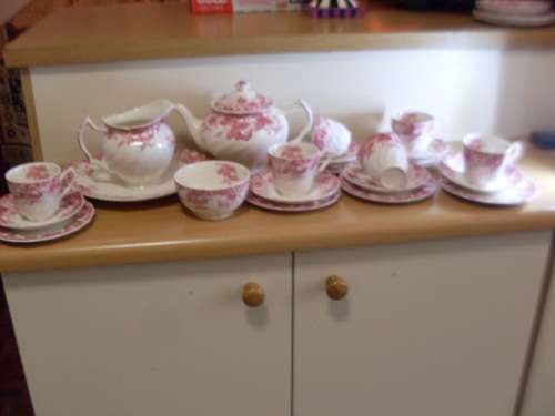 ....JOHNSON BROS STRAWBERRY FAIR PINK and WHITE TEASET...23 PIECES