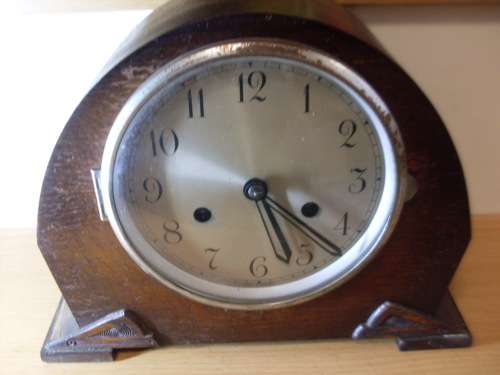 LOVELY VINTAGE BRITISH CLOCKS COMPANY MANTLE CLOCK....WORKING