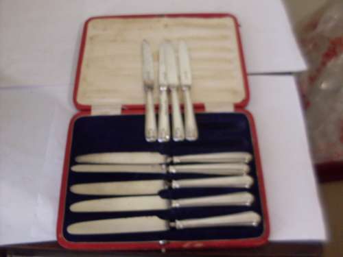 BOXED SET OF HALLMARKED SILVER 2 PART SETS CUTLERY...PLEASE READ DESCRIPTION...