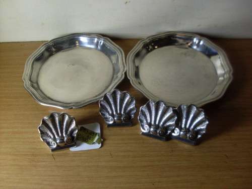 RARELY SEEN...4 CHRISTOFFLE (FRANCE ) S/P NAME PLACE HOLDERS  2 COASTERS