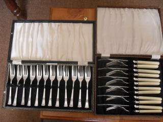 BOXED SETS OF EPNS BONE HANDLE FISH KNIVES +FORKS++SET OF 12 CAKE FORKS ))