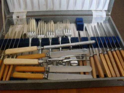 A BOXED LOT OF BONEHANDLE KNIVES AND PLATED FORKS ETC