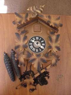 A VERY PRETTY CUCKOO CLOCK !!!!!!