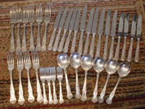35 PIECES OF EPNS CUTLERY IN THE "KINGS PATTERN" STYLE !!!!!