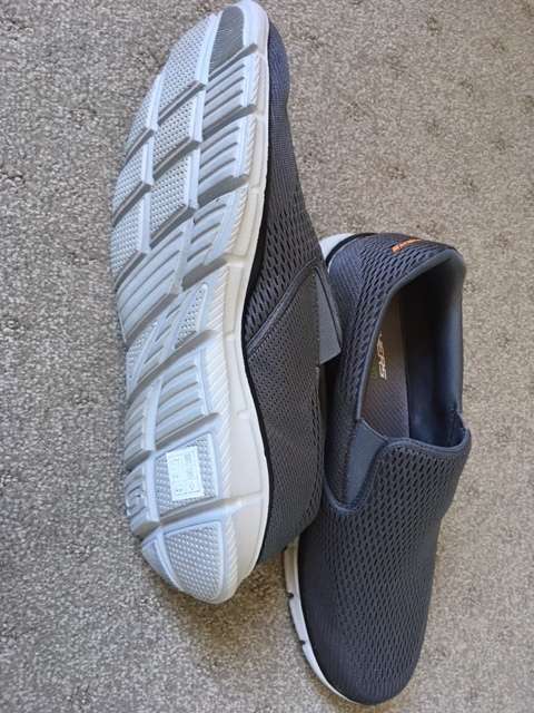 Skechers UK 11