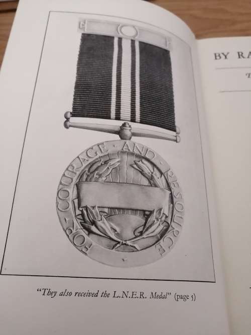 By rail to Victory The Story of the LNER in Wartime; Norman Crump