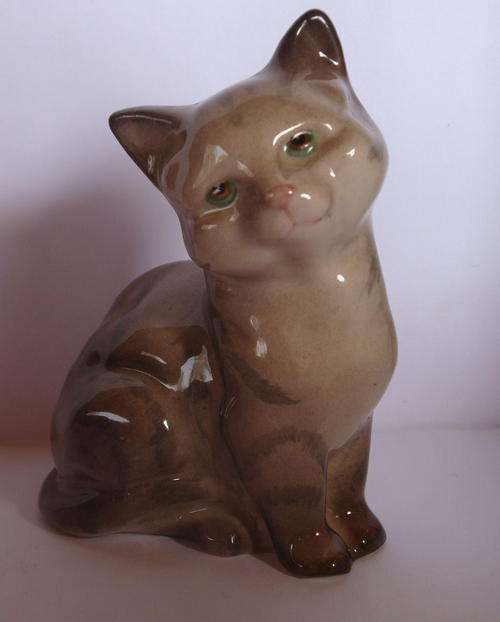 Vintage Royal Doulton Cat/Kitten