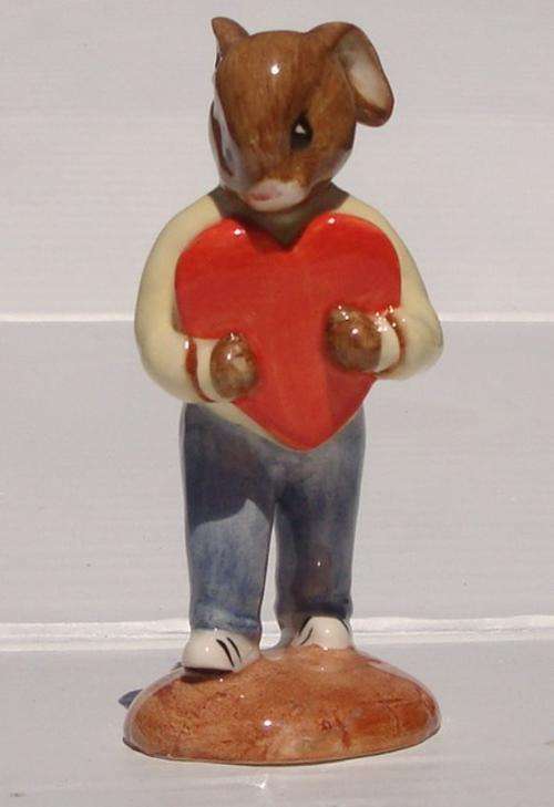 Royal Doulton "Sweet Heart" Bunnykins, 1992,  DB 130