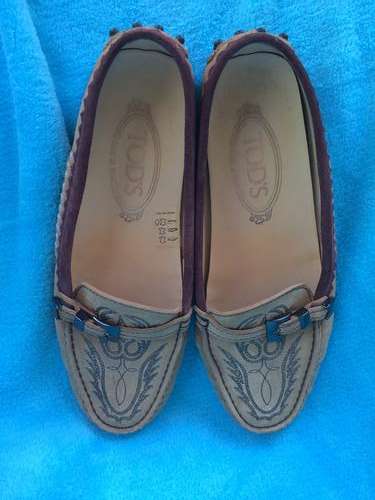 Tod's stiched suade size 36