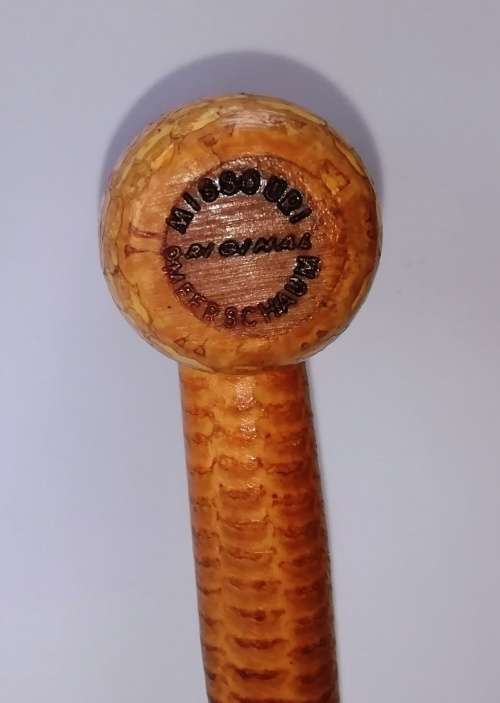 RARE COLLECTABLE (AND LARGE)  MISSOURI MEERSCHAUM GENERAL CORNCOB SMOKING PIPE (CIRCA1940-1950)