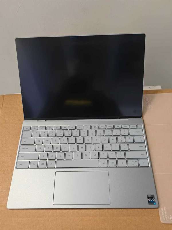 DELL XPS 13 9315 13.4-INCH CORE i7-1250U 16GB RAM 512GB SSD WIN 11 PRO