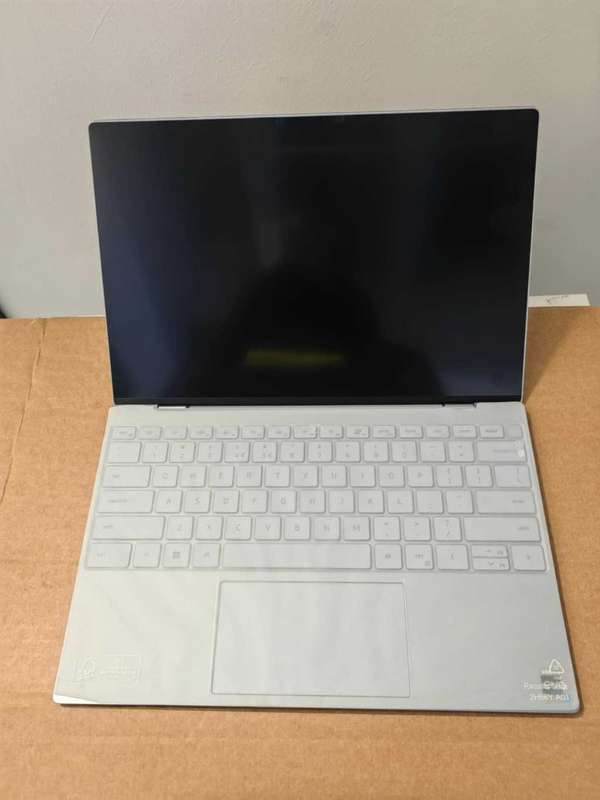 DELL XPS 13 9315 13.4-INCH CORE i7-1250U 16GB RAM 512GB SSD WIN 11 PRO