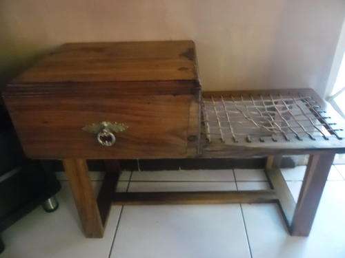 WHAT VINTAGE TELEPHONE TABLE  EXCELLENT CONDITION FOR COLLECTION
