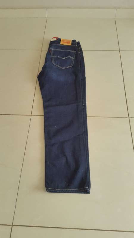 LEVIS JEANS